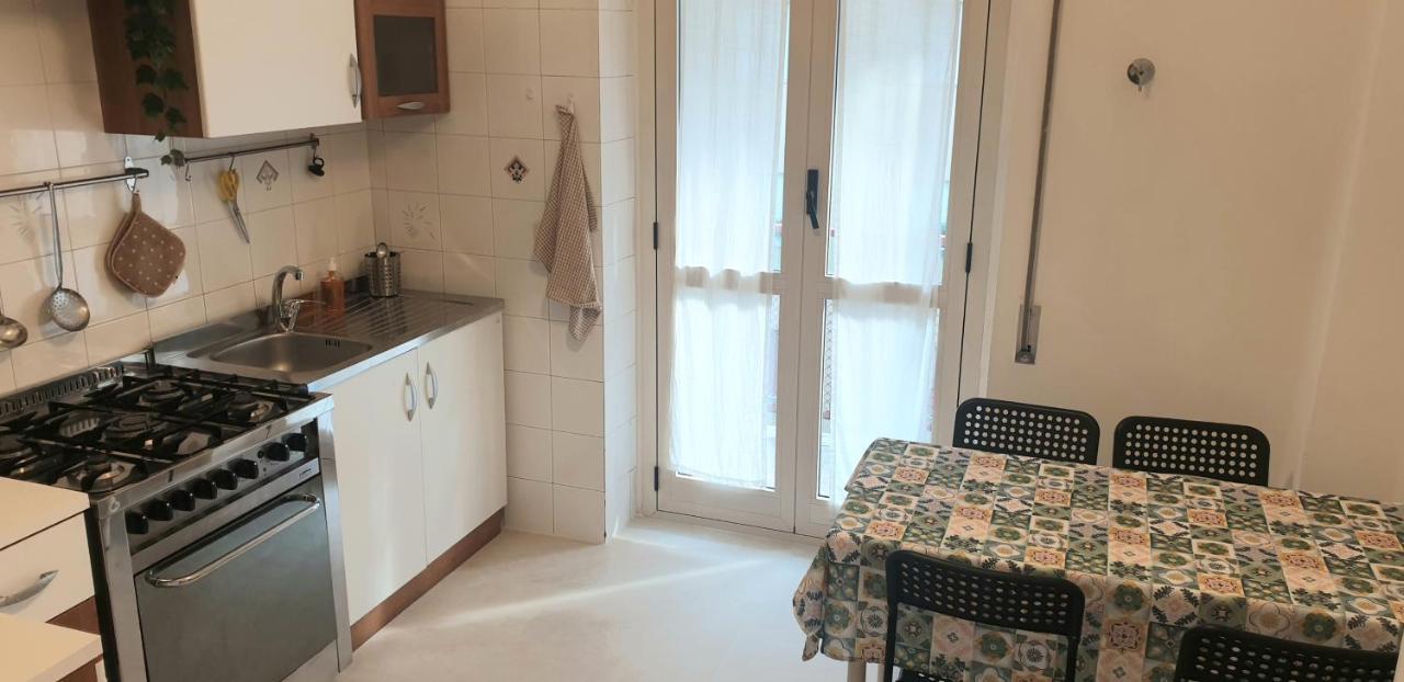 Appartement Regina Elena Al Mare à Pescara Extérieur photo