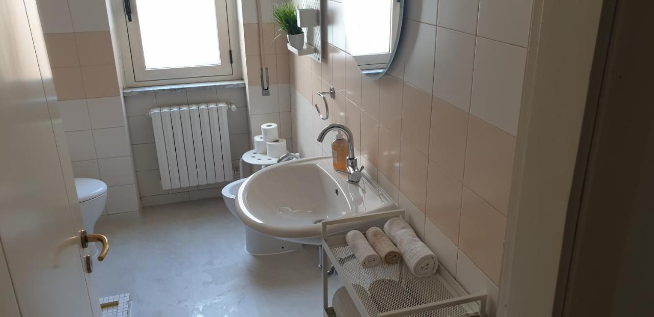 Appartement Regina Elena Al Mare à Pescara Extérieur photo